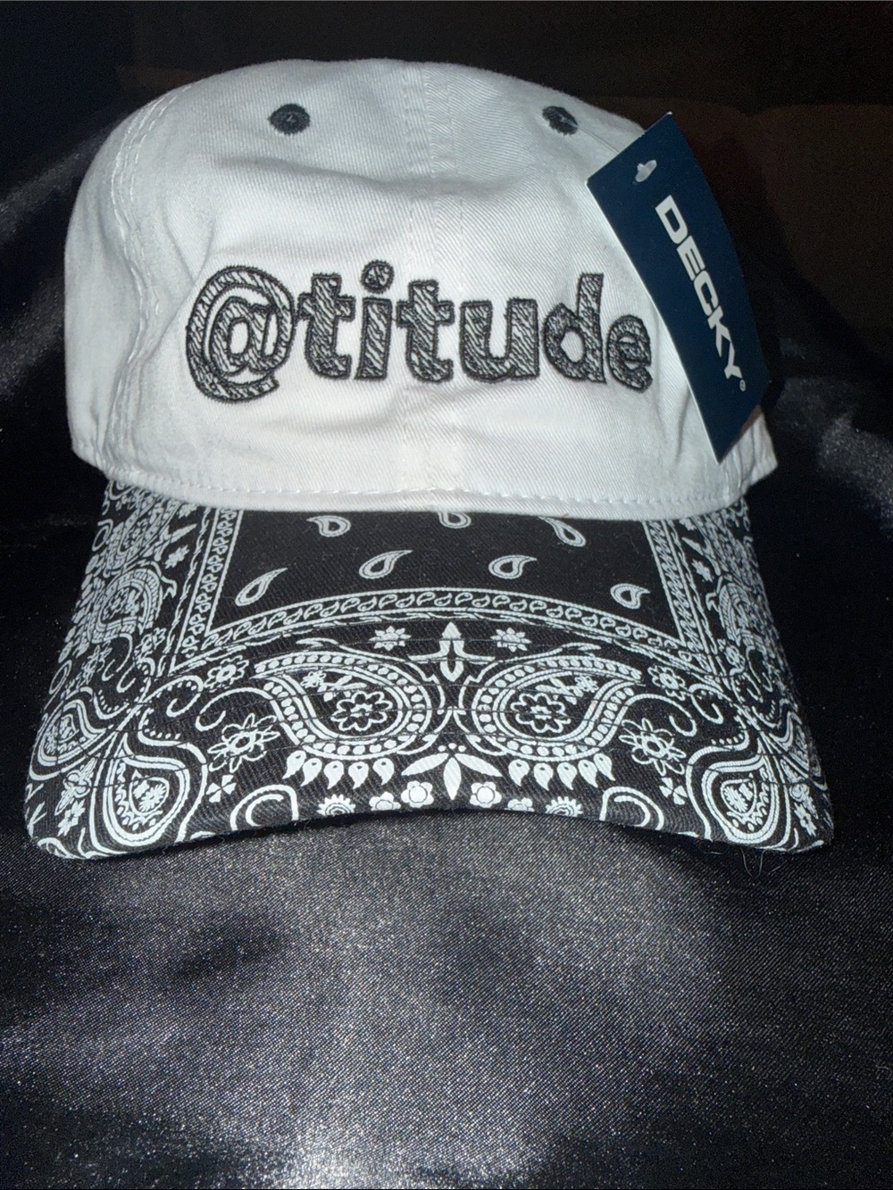 @titude White & Black Bandana Visor Cap